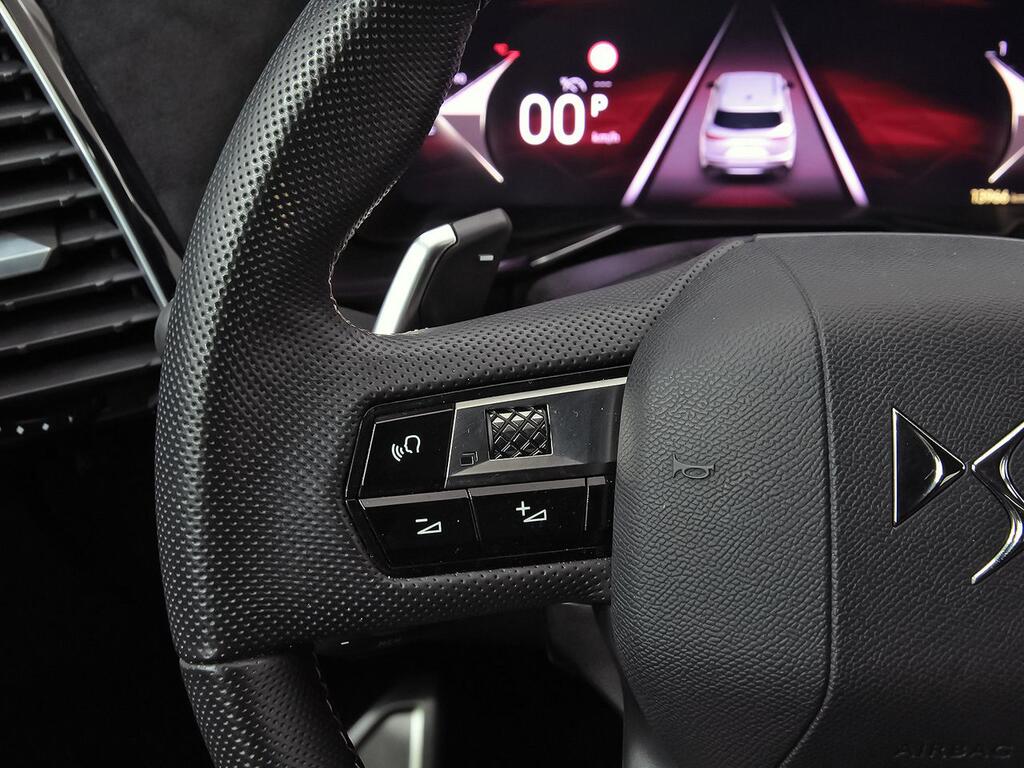 DS DS 7 BlueHDi 130 Automático PERFORMANCE LINE 17