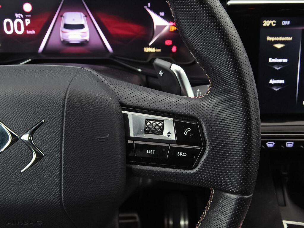 DS DS 7 BlueHDi 130 Automático PERFORMANCE LINE 18