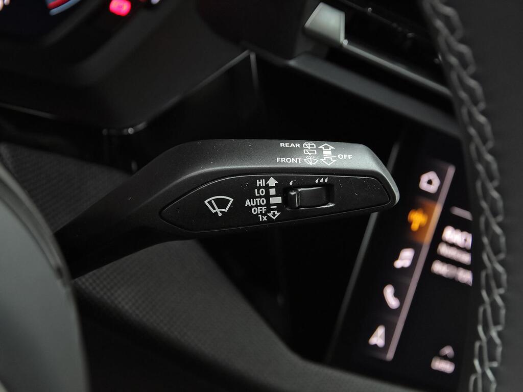 Audi A3 Sportback Genuine 35 TDI 110kW S tronic 17