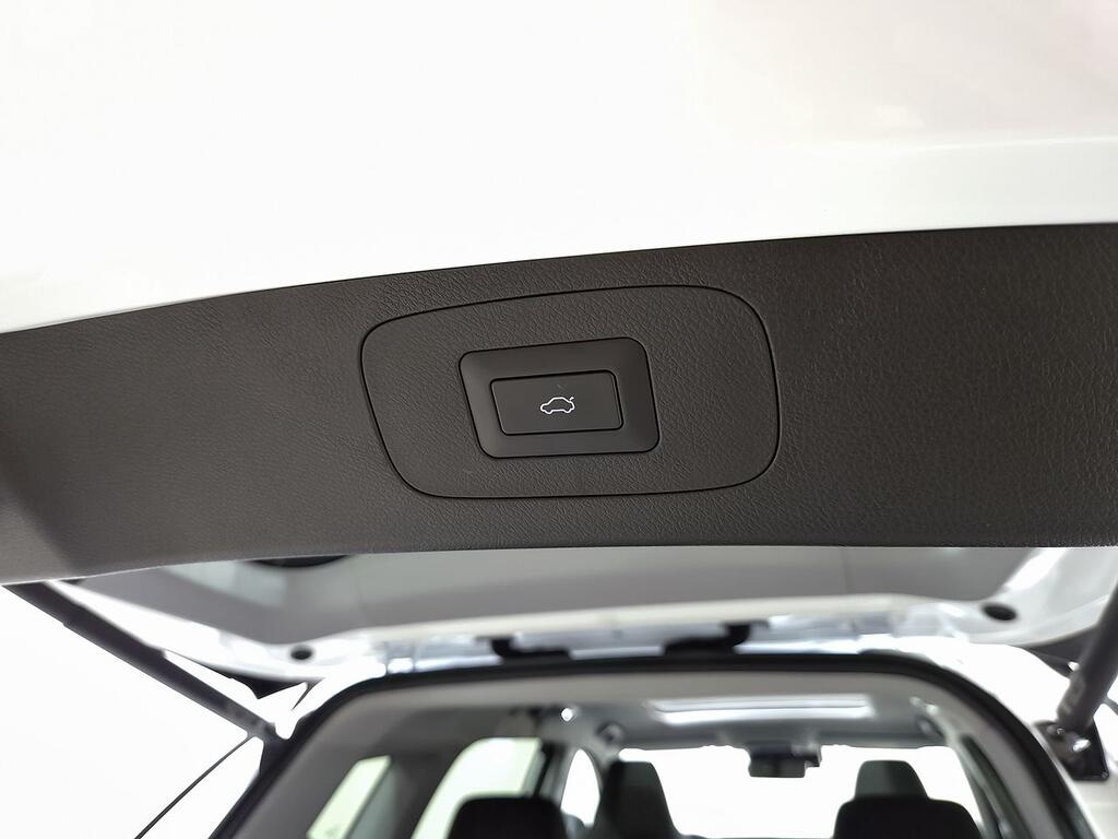 Ebro S700 1.6 TGDI Luxury 7 DCT 41