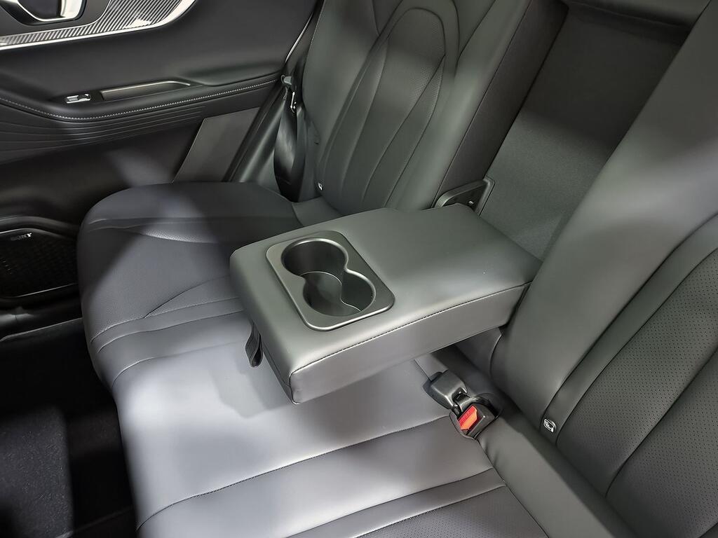 Ebro S700 1.6 TGDI Luxury 7 DCT 38