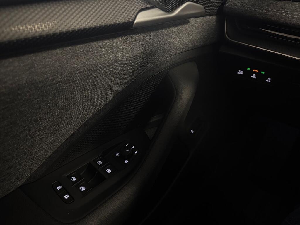 Skoda Superb Combi 2.0 TDI 110kW DSG Selection 14