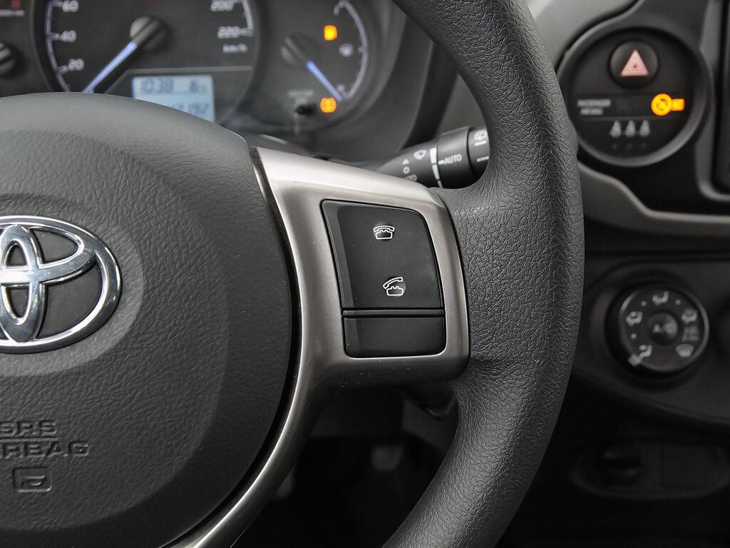 Toyota Yaris 1.0 70 Business 16