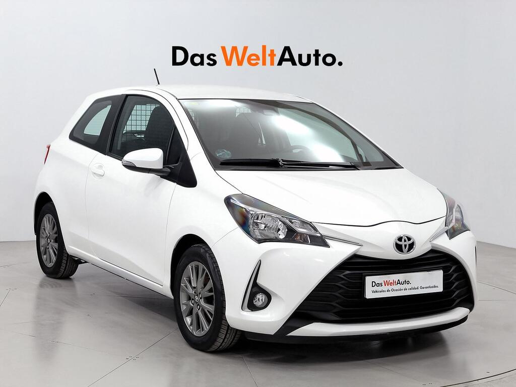 Toyota Yaris 1.0 70 Business 1