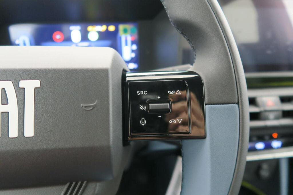 Fiat Grande Panda La Prima MHEV 81kW (110cv) 10