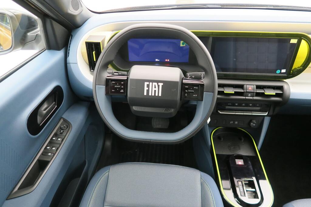 Fiat Grande Panda La Prima MHEV 81kW (110cv) 11