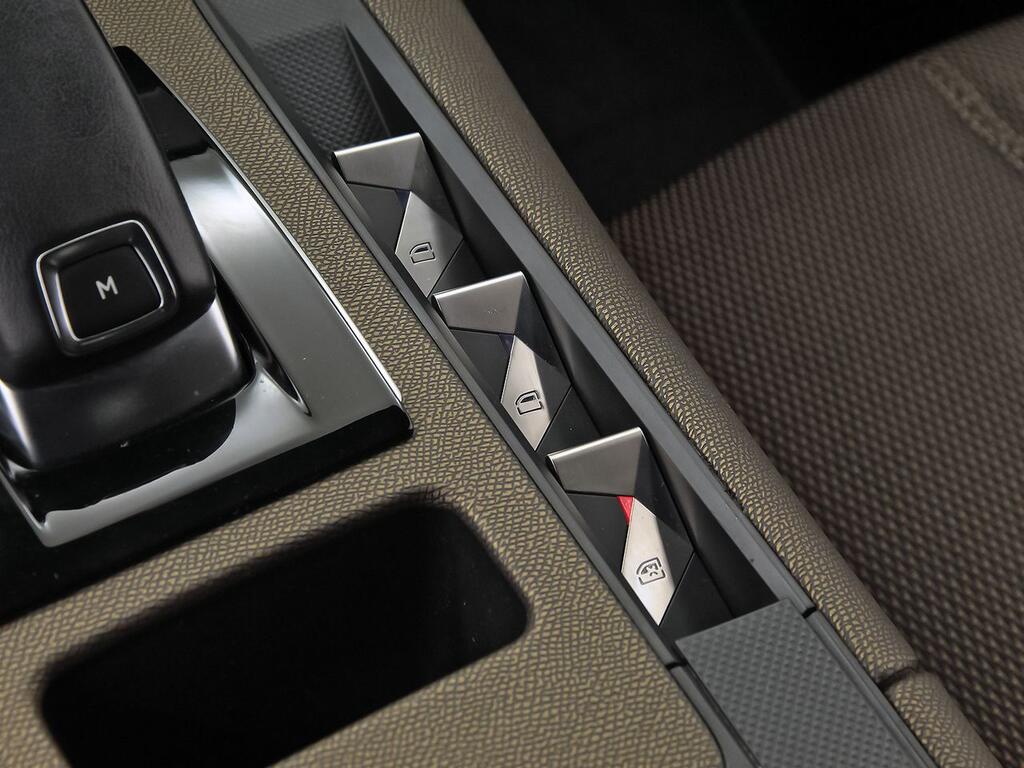 DS DS 7 BlueHDi DE 96kW (130CV) Auto. Bastille 30