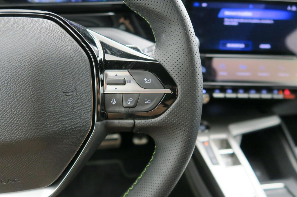 Peugeot 408 408 GT PHEV 180 e-EAT8 11