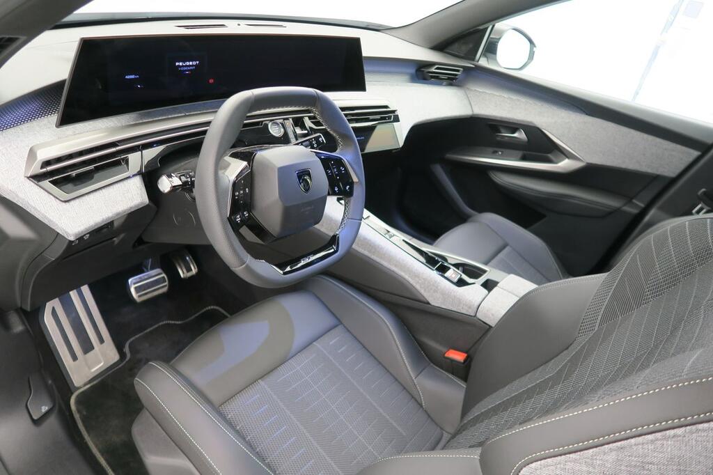 Peugeot 5008 1.2 107KW GT eDCS6 7