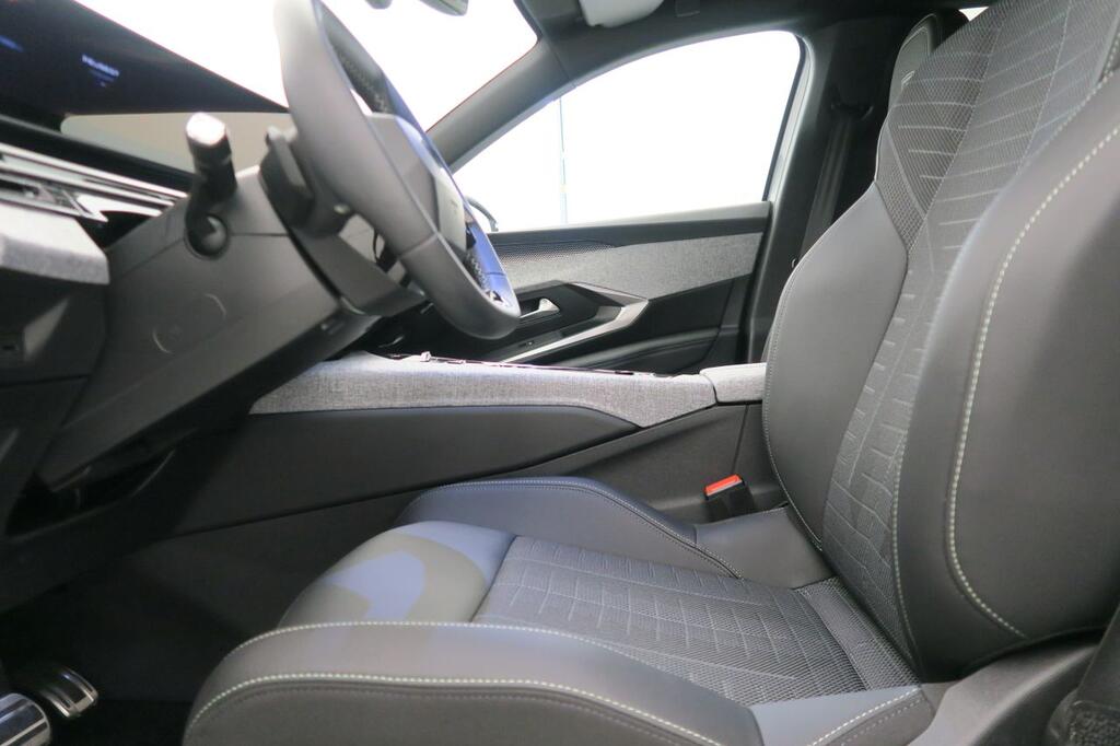 Peugeot 5008 1.2 107KW GT eDCS6 16