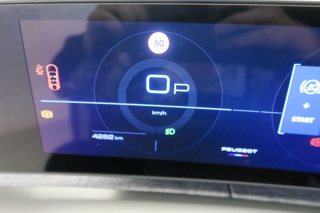 Peugeot 5008 1.2 107KW GT eDCS6 8