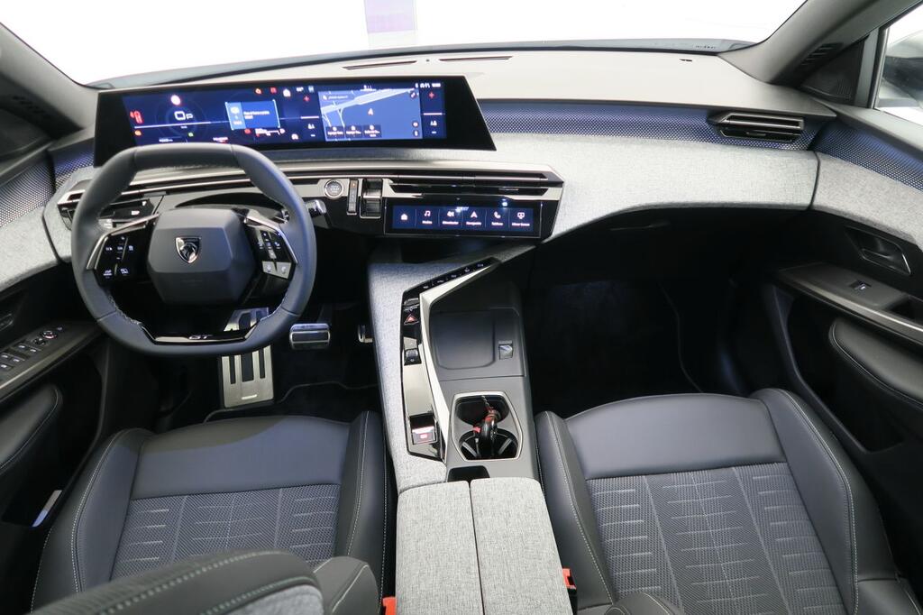 Peugeot 5008 1.2 107KW GT eDCS6 15