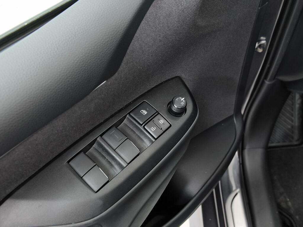 Toyota Yaris 1.5 120H Active Plus 11