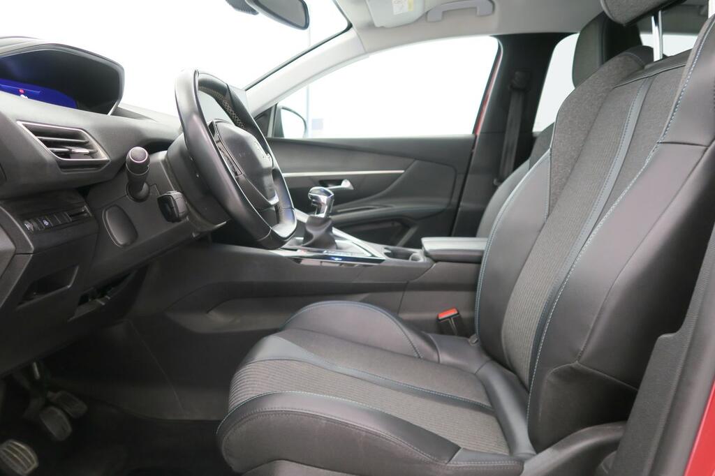 Peugeot 3008 1.2 PureTech 96KW (130CV) S&S Allure 14