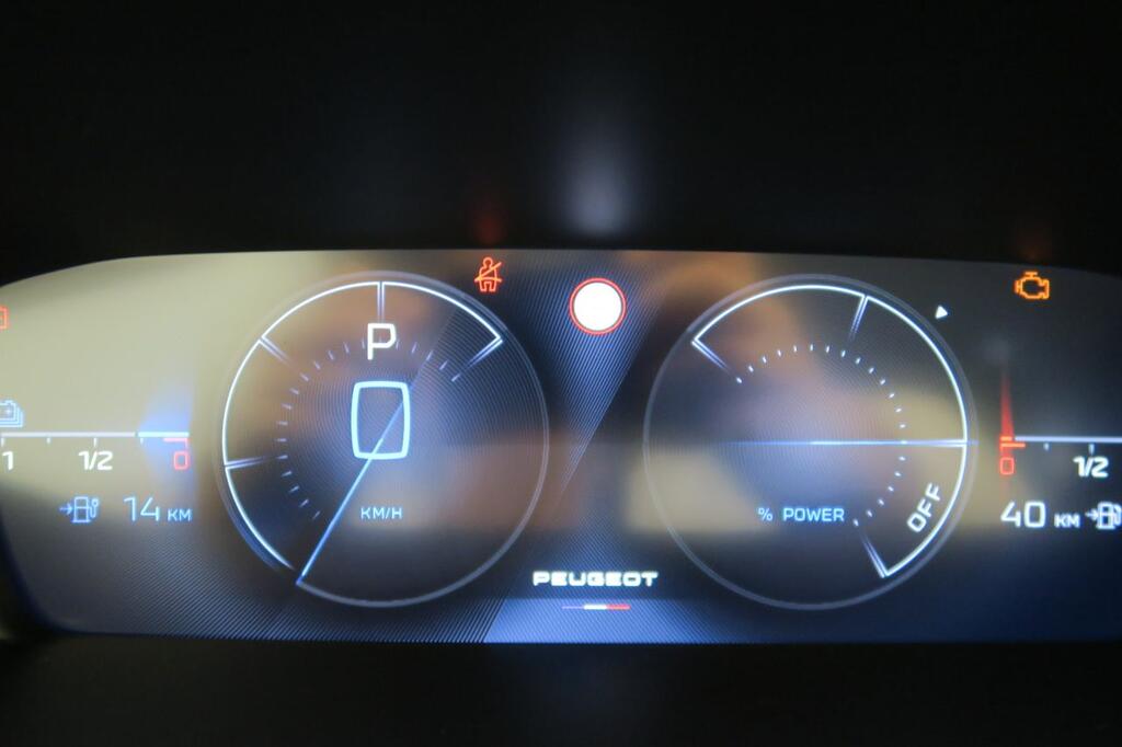 Peugeot 308 5P Active Hybrid 180 eEAT8 11