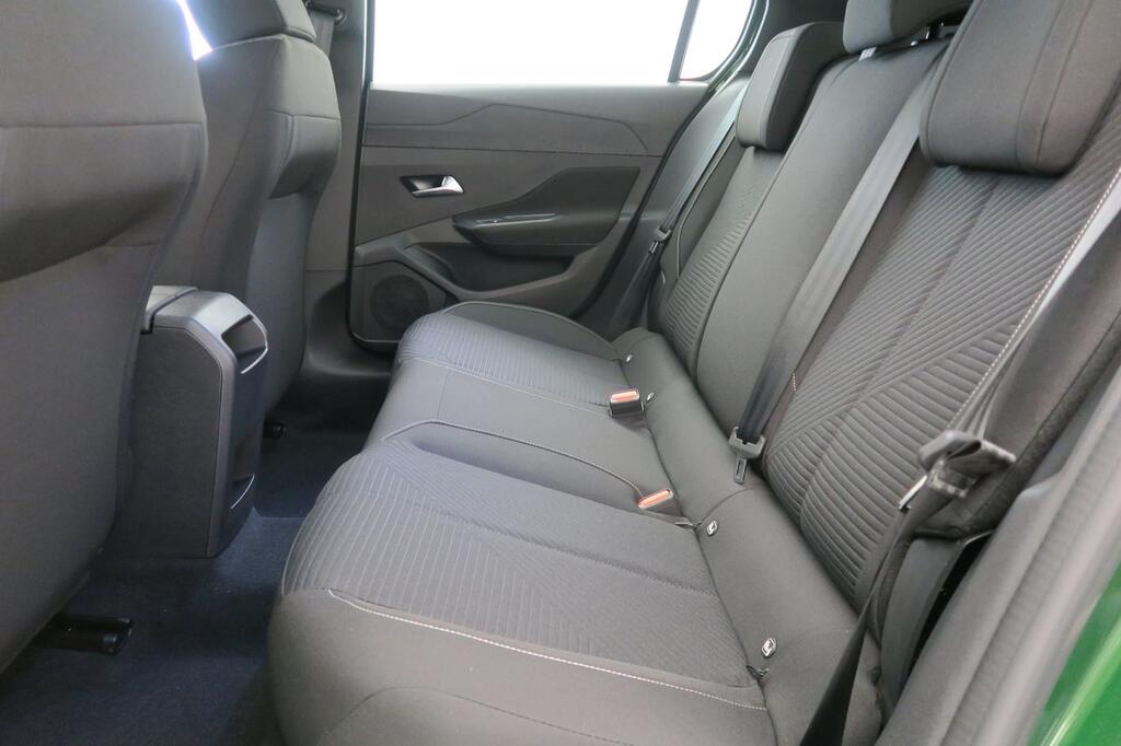 Peugeot 308 5P Active Hybrid 180 eEAT8 17