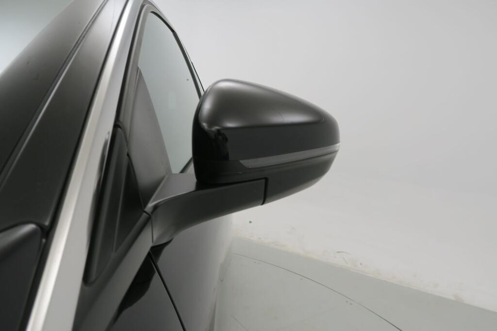 Peugeot 3008 1.5 BlueHDi 96kW S&S Allure Pack EAT8 18