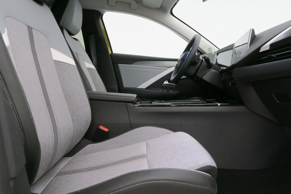 Opel Astra 1.6T Hybrid 132kW (180CV) Elegance Auto 14