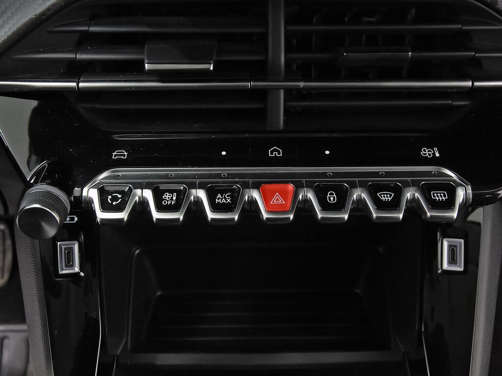 Peugeot 208 Active Puretech 100 31