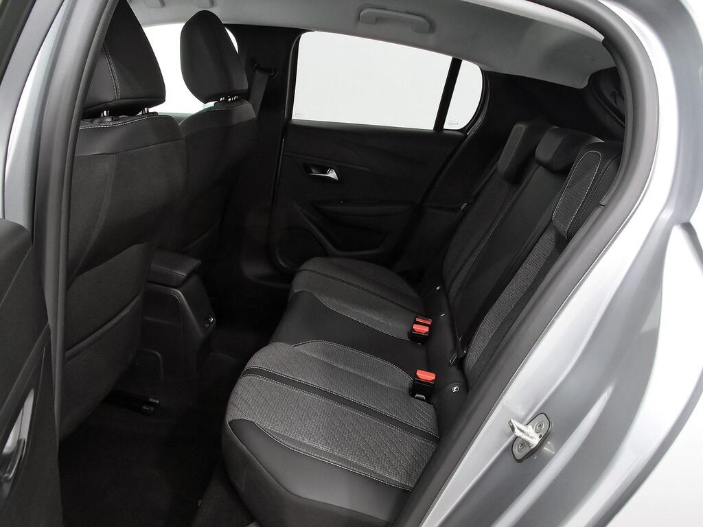 Peugeot 208 Allure Puretech 100 9