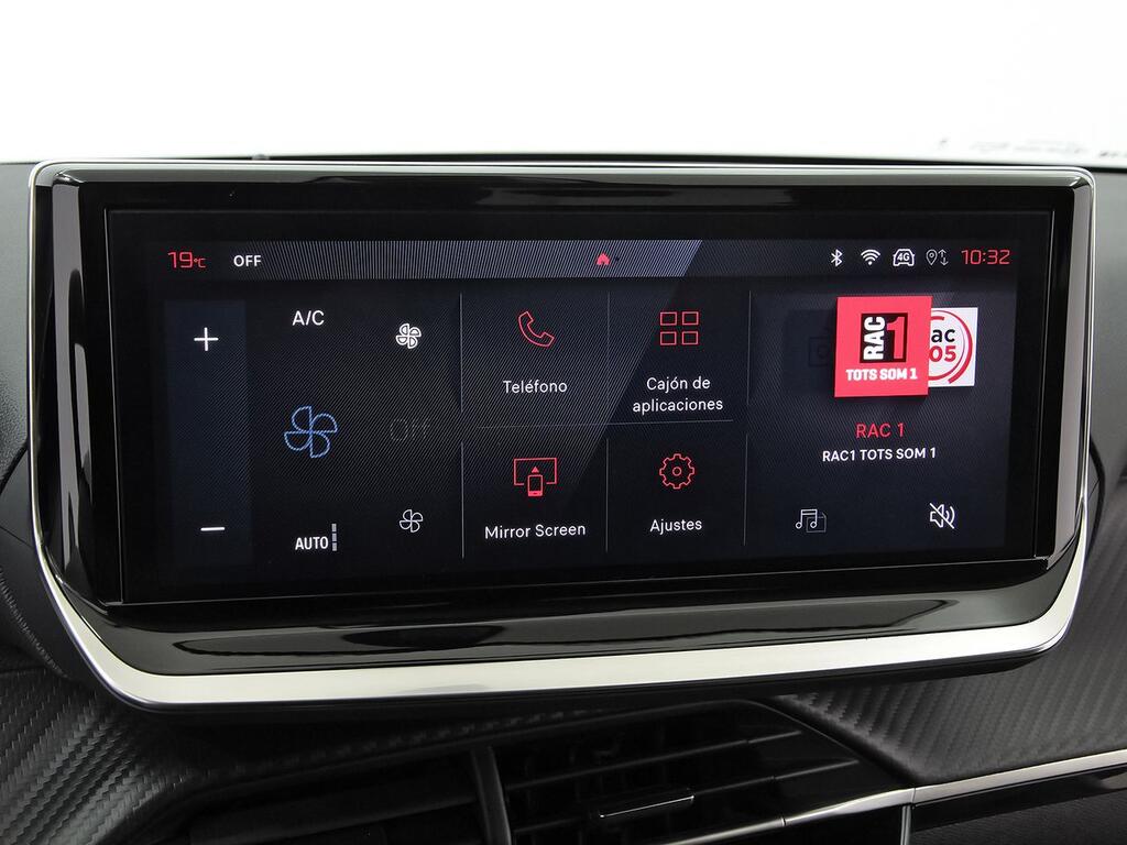 Peugeot 208 Allure Puretech 100 22