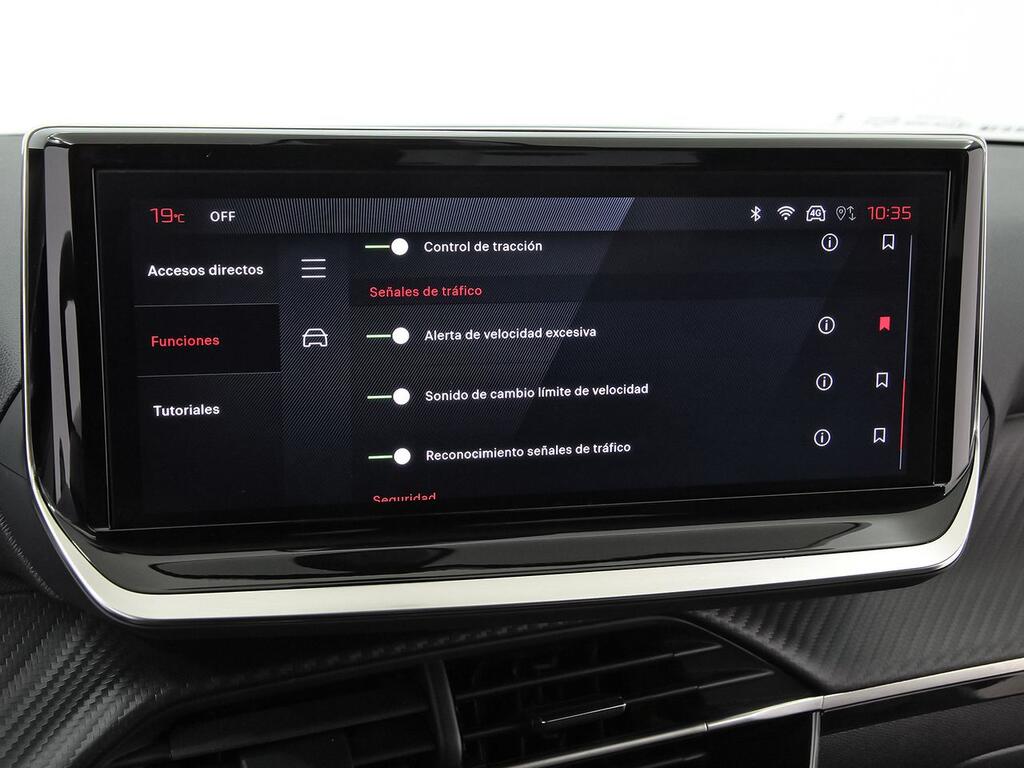 Peugeot 208 Allure Puretech 100 28