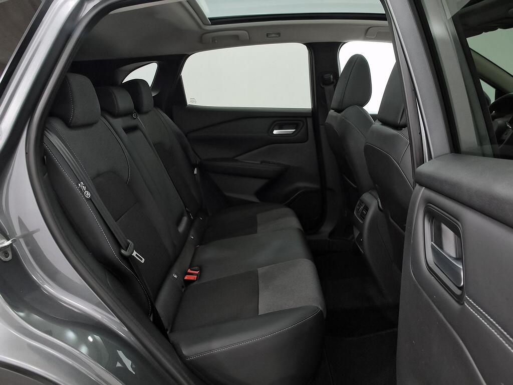 Nissan Qashqai DIG-T 103kW N-Connecta 8