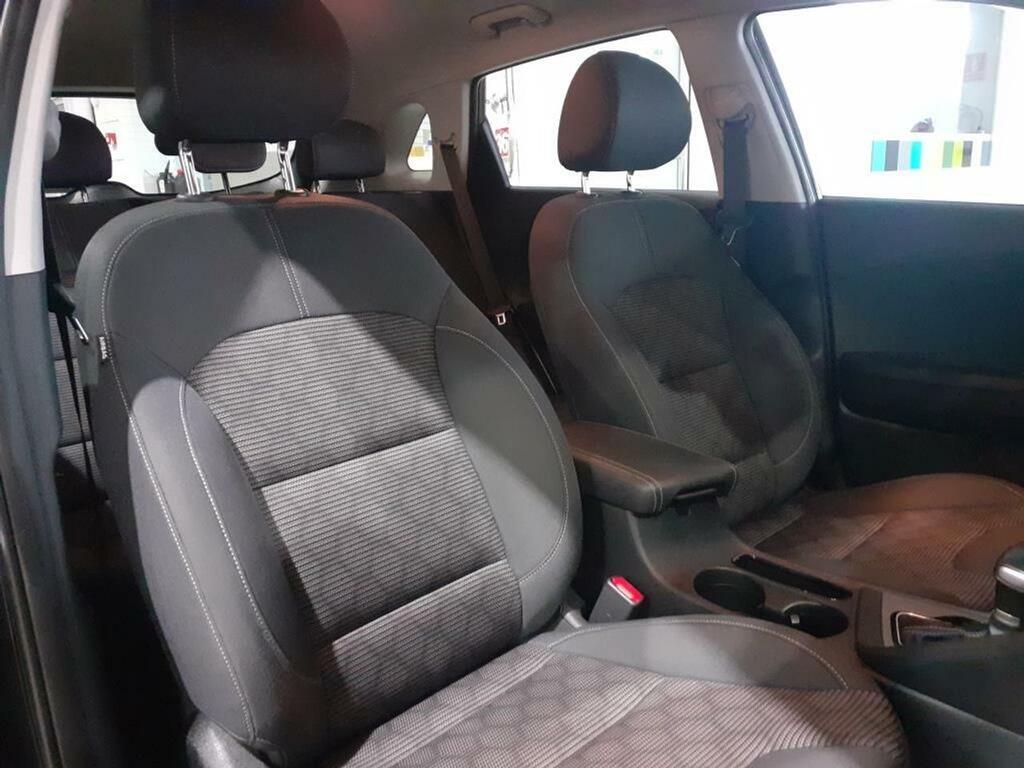 Kia Niro 1.6 GDi Híbrido 104kW (141CV) Drive 9