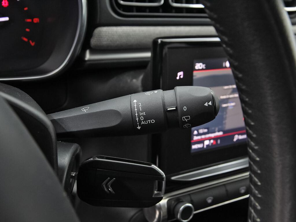 Citroën C3 PureTech 60KW (82CV) SHINE 17