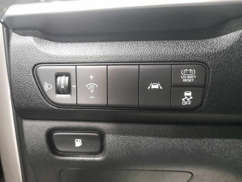 Kia Niro 1.6 GDi HEV 104kW (141CV) Drive 12