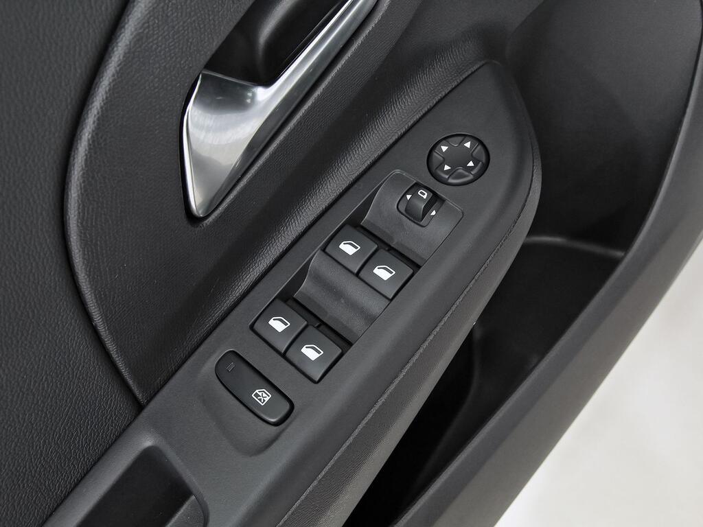 Opel Corsa 1.2T XHL 74kW (100CV) GS 13