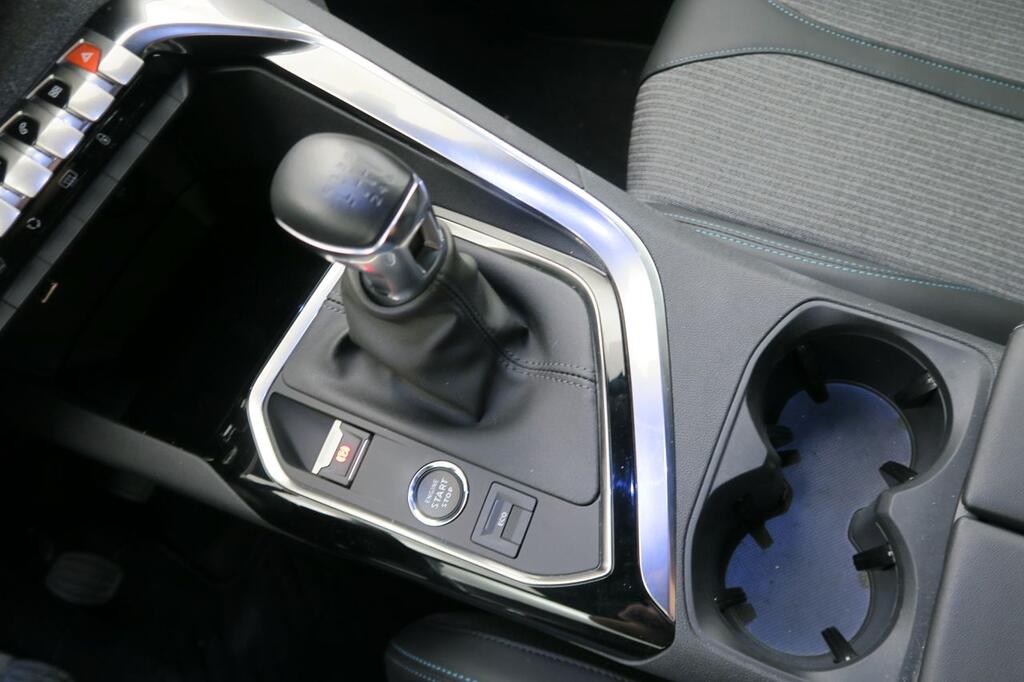 Peugeot 3008 1.2 PureTech 96KW S&S Allure Pack 10