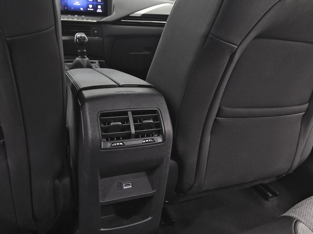 Opel Astra 1.2T XHT 96kW (130CV) Elegance 33