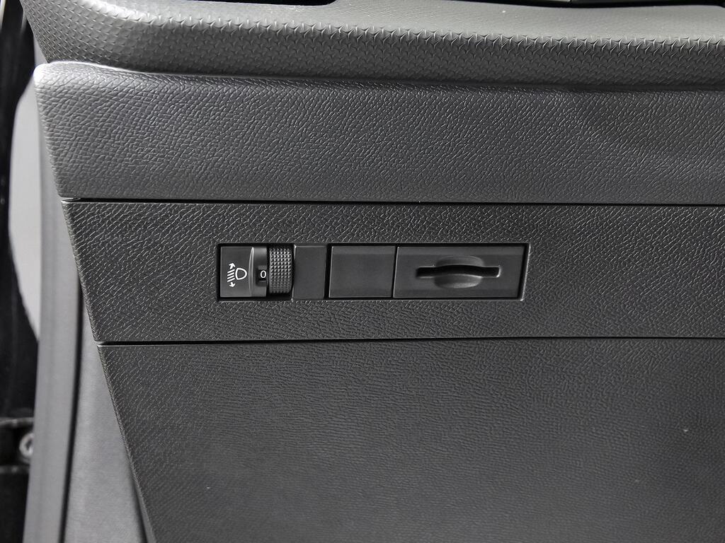 Opel Astra 1.2T XHT 96kW (130CV) Elegance 10