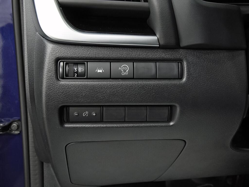 Nissan Qashqai DIG-T 116kW Xtronic N-Connecta 12