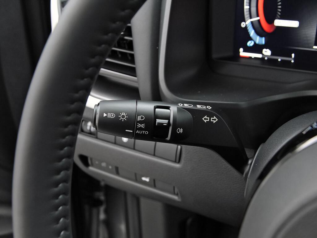 Nissan X-Trail 5pl 1.5 e-POWER 152kW 4x2 A/T N-Connecta 16