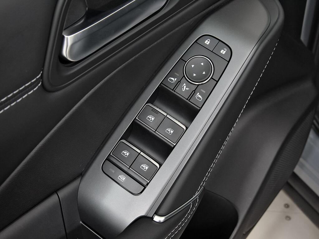 Nissan Qashqai DIG-T 117kW CVT N-Connecta 12