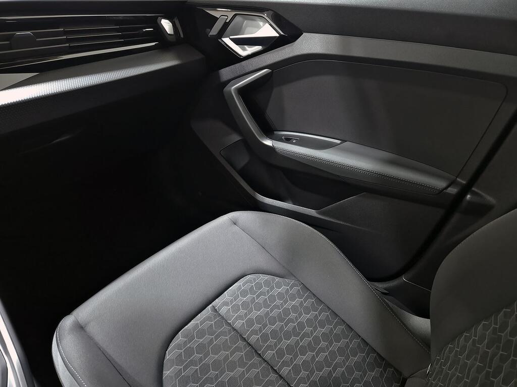 Audi A1 Sportback Black line 30 TFSI 85kW S tron 30