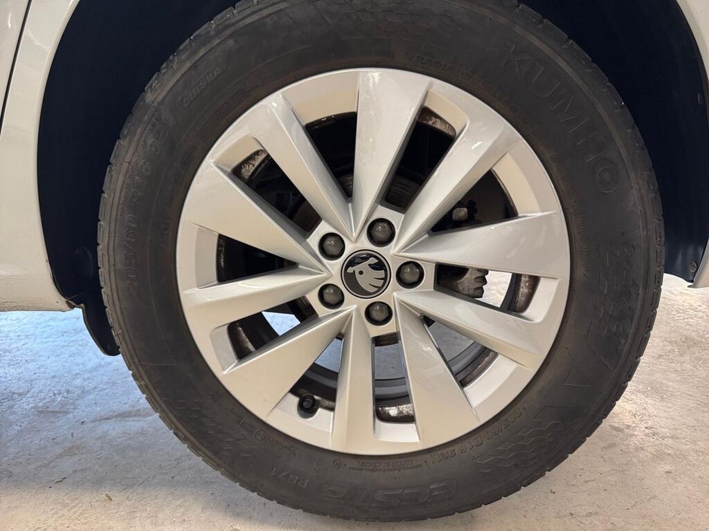 Skoda Kamiq 1.0 TSI 85kW (115CV) DSG SELECTION 8