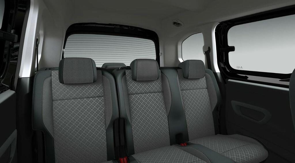 Opel Combo Cargo 1.5 TD 74KW SWB 4P 6