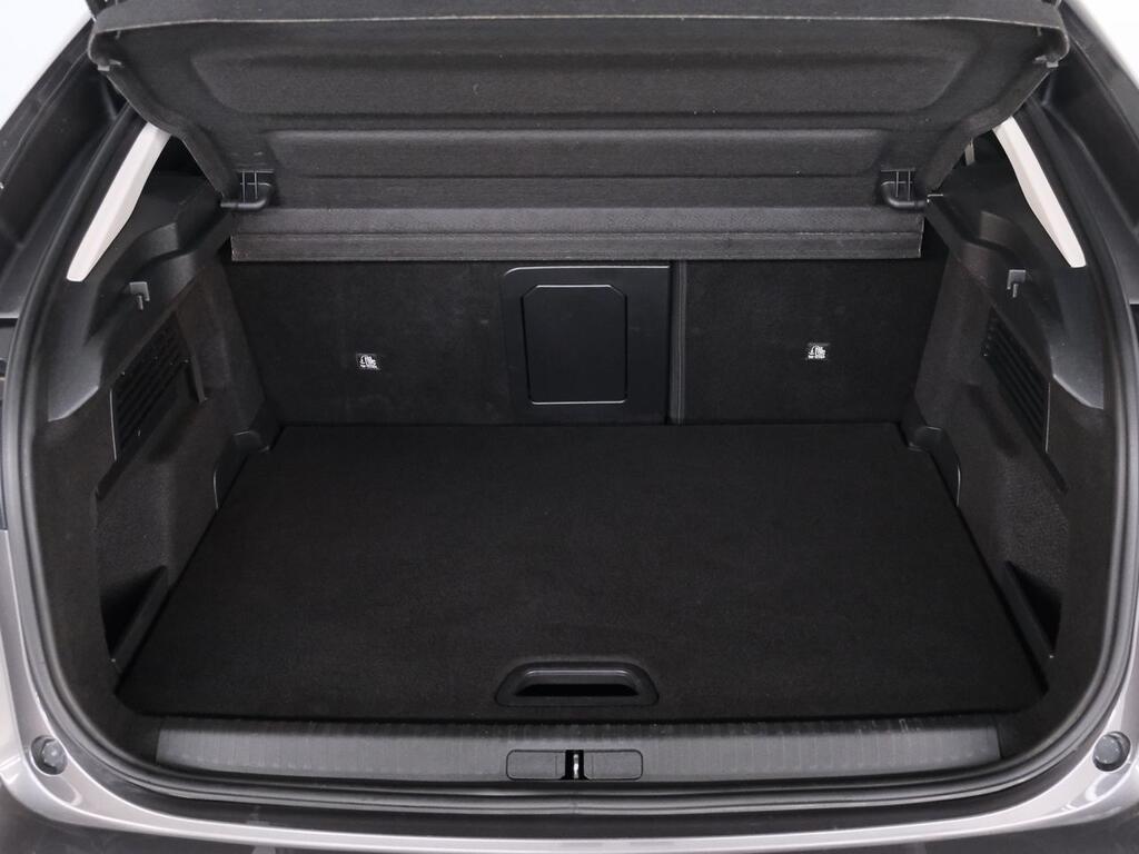 Citroën C4 PureTech 130 S&S 6v Shine 9