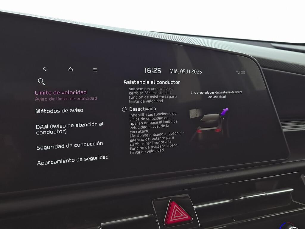 Kia Niro 1.6 GDi HEV 104kW (141CV) Concept 27