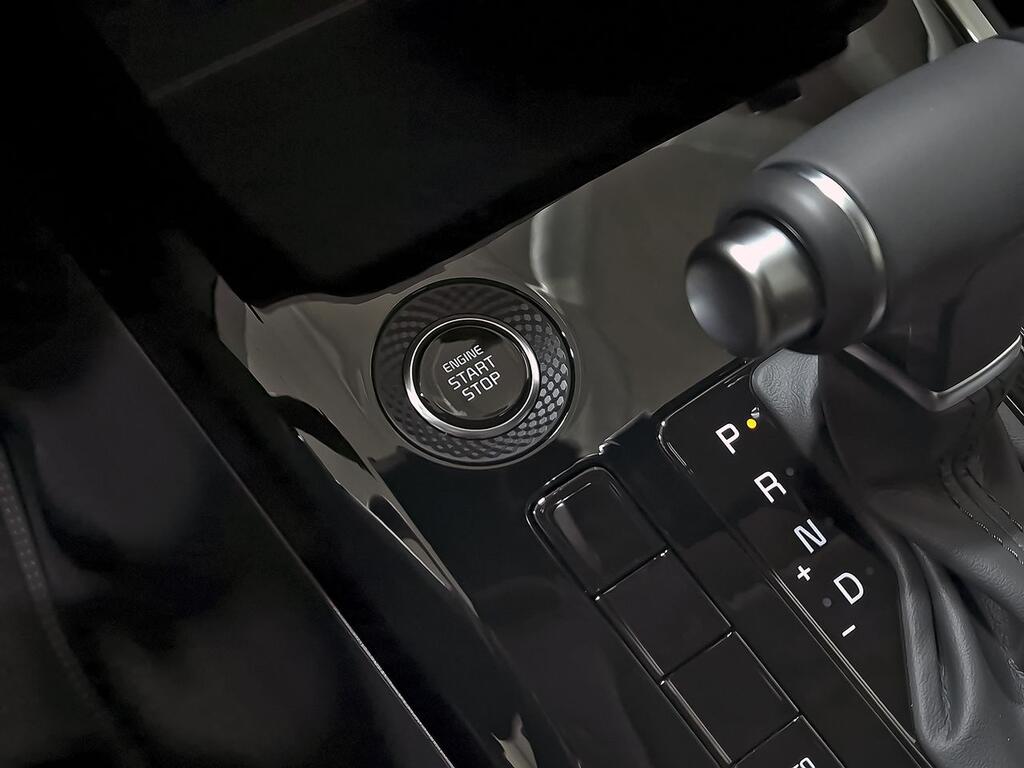 Kia Niro 1.6 GDi HEV 104kW (141CV) Concept 36