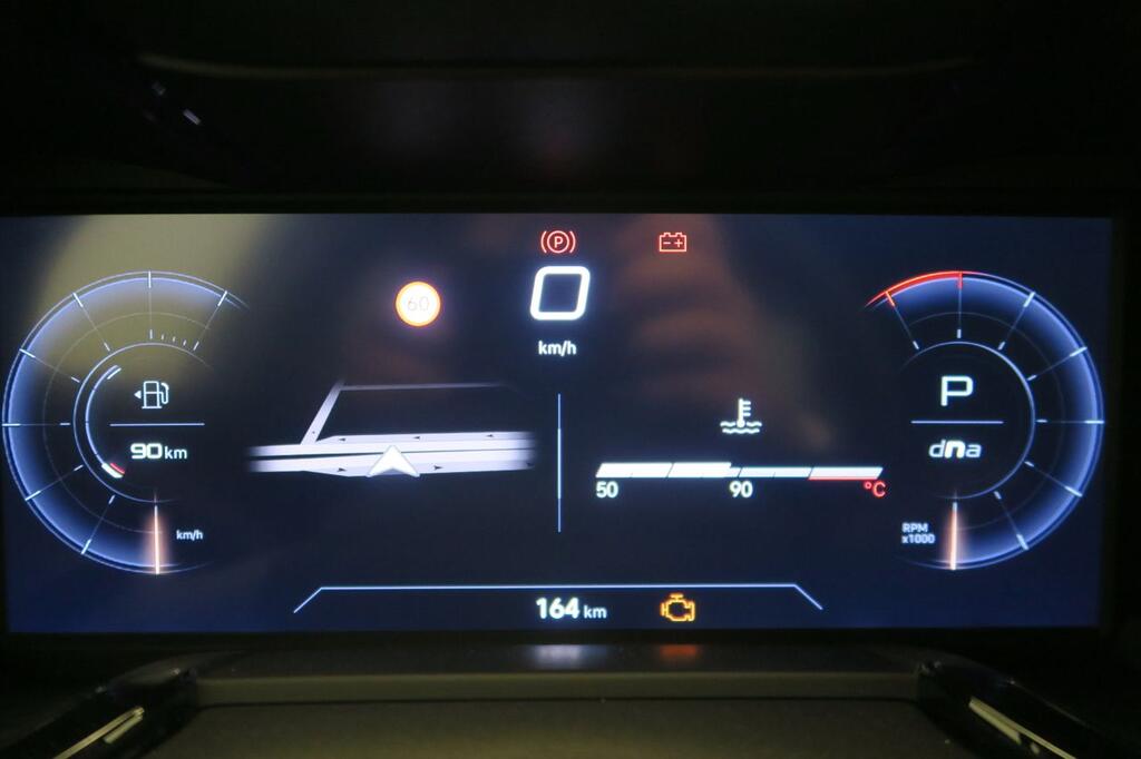 Alfa Romeo Junior Ibrida Speciale 100kW (136CV) 10