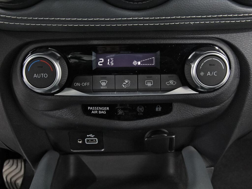 Nissan Juke DIG-T 84 kW (114 CV) 6M/T N-Connecta 27