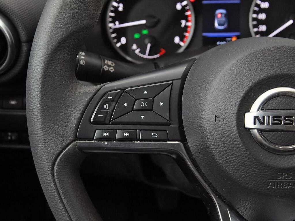 Nissan Juke DIG-T 84 kW (114 CV) 6M/T Acenta 17