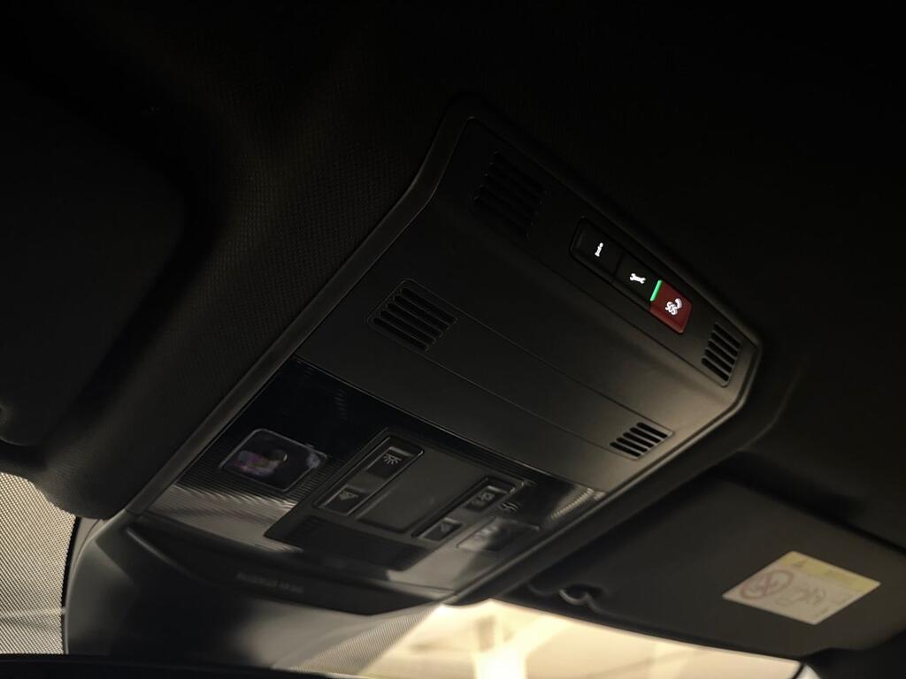 Volkswagen T-Roc R-Line 1.5 TSI 110kW (150CV) DSG 18