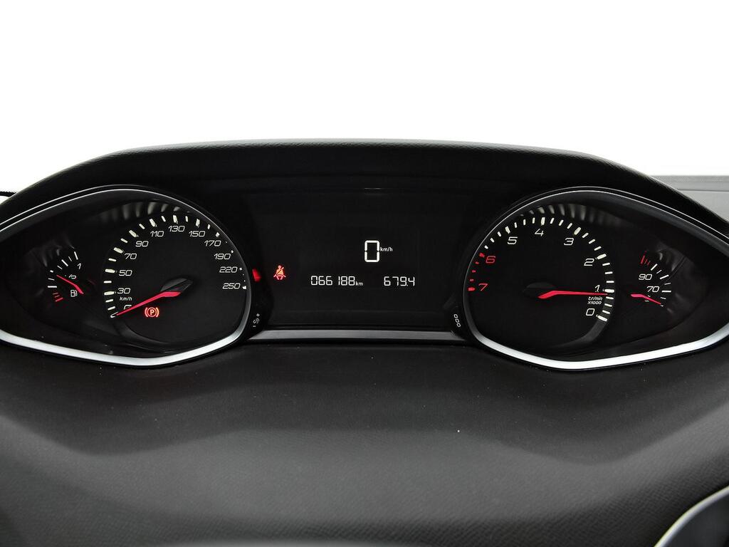 Peugeot 308 5p Style PureTech 110 S&S 6 Vel. MAN 11