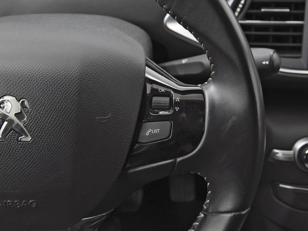 Peugeot 308 5p Style PureTech 110 S&S 6 Vel. MAN 16