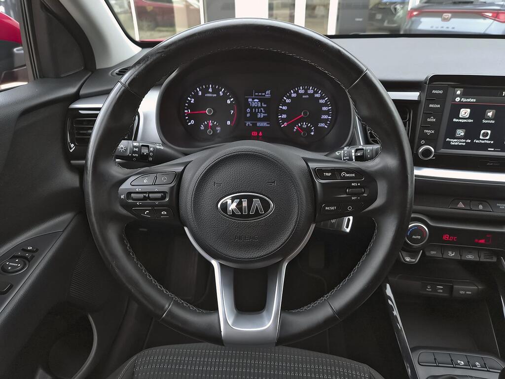 Kia Stonic 1.0 T-GDi 88kW (120CV) Drive 18